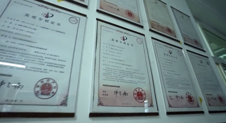 喜訊!天罡助劑獲評“中國塑料助劑行業(yè)十強(qiáng)企業(yè)”榮譽(yù)稱號 喜訊!天罡助劑獲評“中國塑料助劑行業(yè)十強(qiáng)企業(yè)”榮譽(yù)稱號