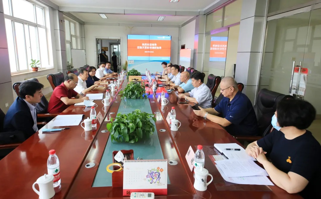 北京市第四中級人民法院及大興區、鎮領導一行到天罡助劑參觀調研