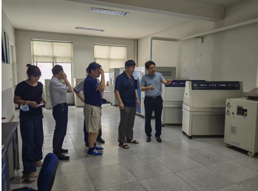 清華大學、北化工大學專家蒞臨天罡興泰孵化基地交流考察